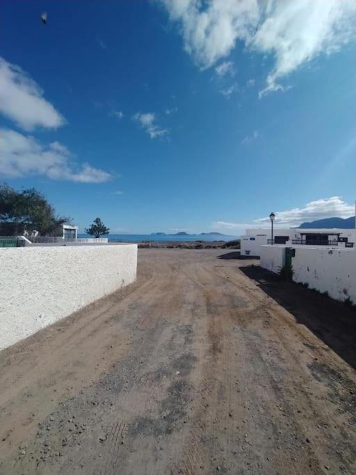 Famara, Apto. En Zona Tranquila A 200M Del Mar. Lejlighed Eksteriør billede